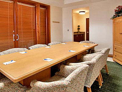 Hotel Spark By Hilton Miami Doral