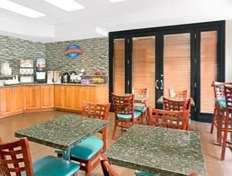 Spark By Hilton Miami Doral Hotel