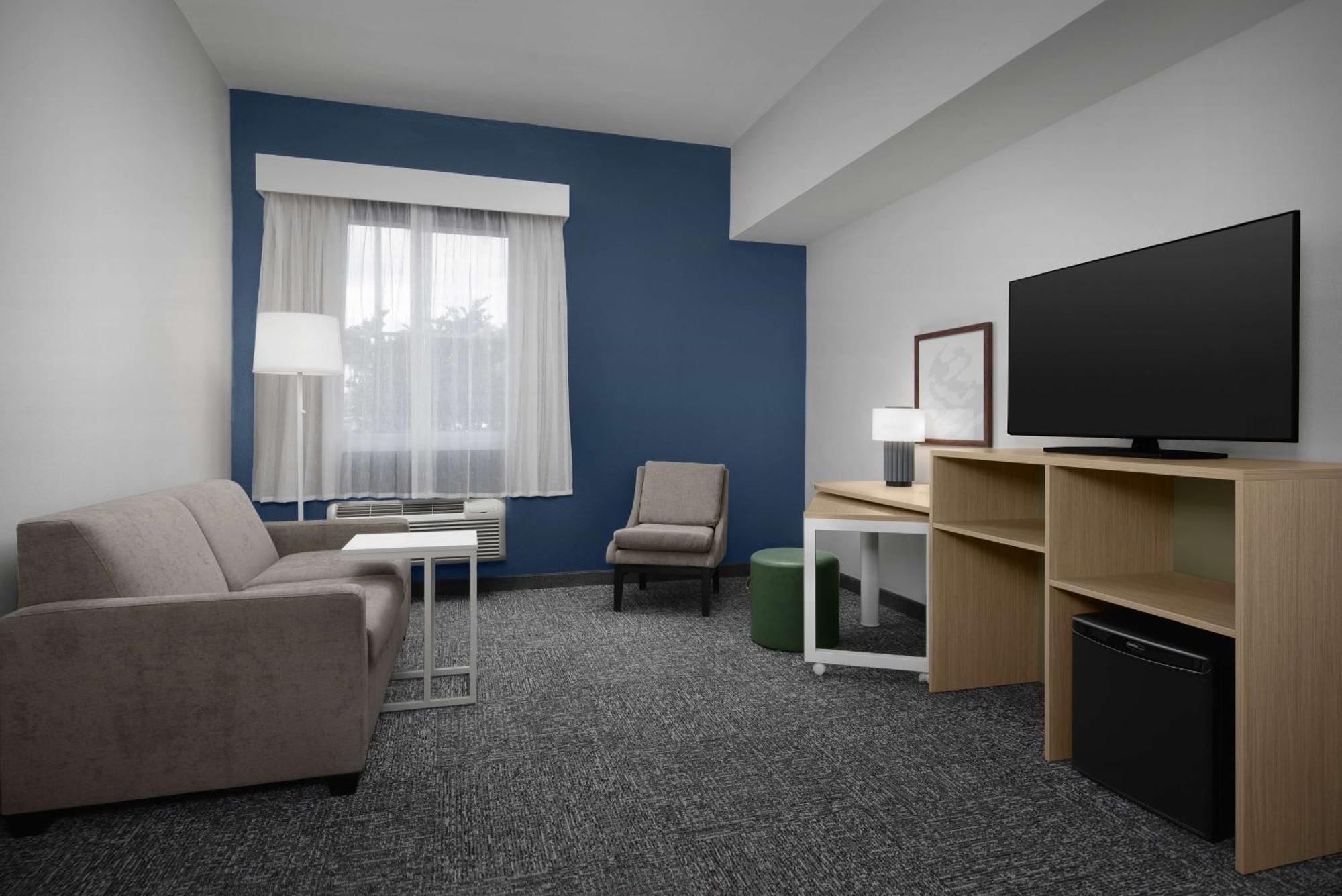 Spark By Hilton Miami Doral 3*