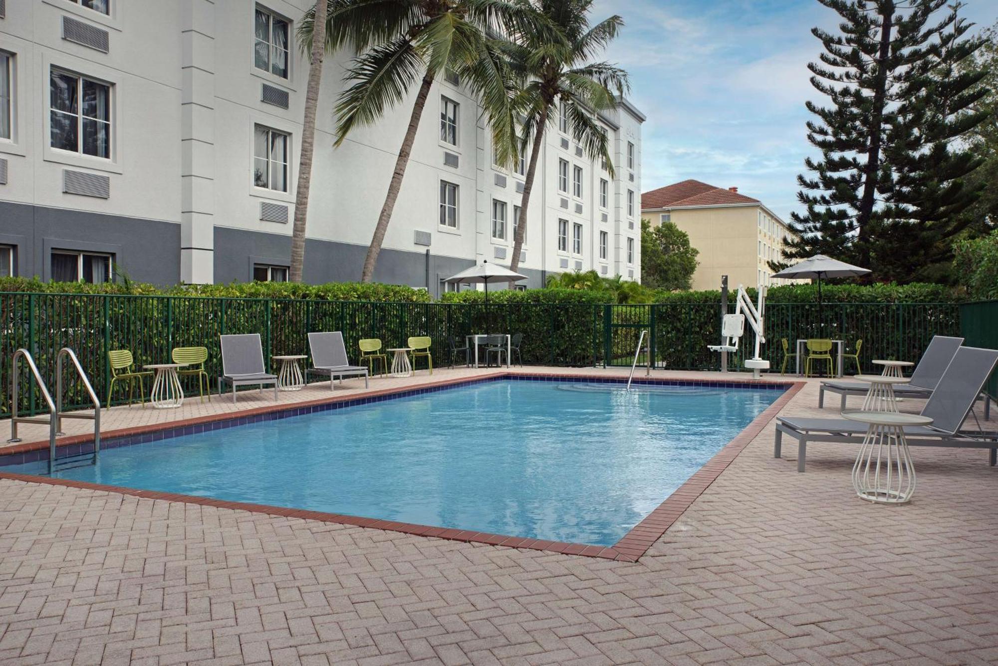 Spark By Hilton Miami Doral Hotel Sweetwater