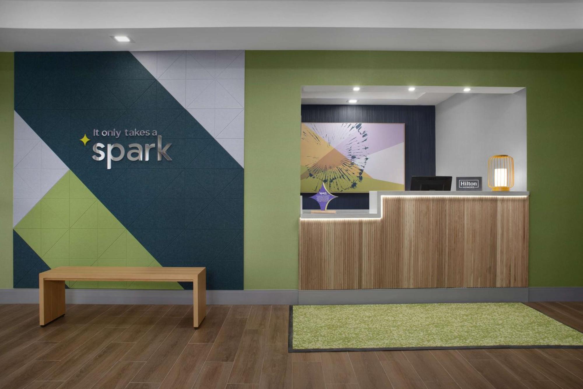 Hotel Spark By Hilton Doral Sweetwater